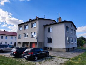 Prodej bytu v osobním vlastníctví 3+1 se zahradou 200 m2 v obci Blažejov, okr. Jindřichův Hradec
