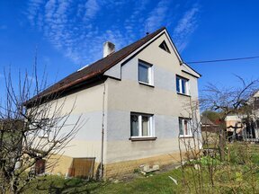 Rodinný dům, dvougenerační se zahradou a sklepem v Sudoměřicích u Tábora