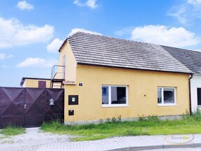 Prodej venkovského rodinného domu o dispozici 2+1 s pozemkem 312m2 v obci Neplachov