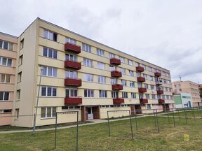 Prodej bezbariérového družstevního bytu 3+1, 65 m2, České Velenice, sídl. Na Sadech